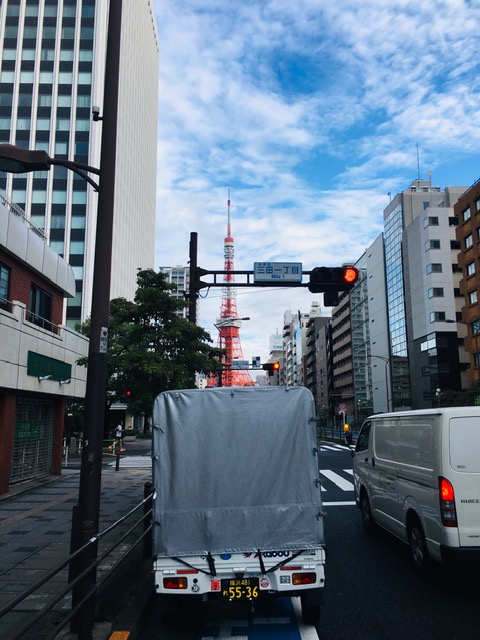 今日は東京都内で食品の定期配送を行いました。今日は台風一過で配送日和でした！