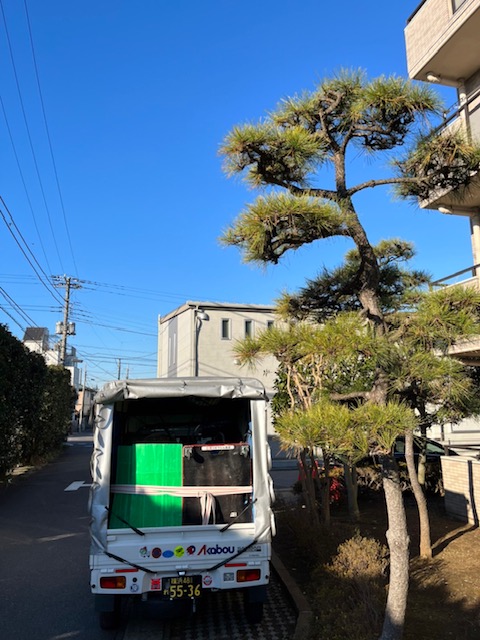 本日は午前中千葉県市川市から船橋市までの引越を行い、午後から横浜市から川崎市まで部品の定期配送を行いました。