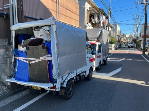 本日は仲間の赤帽さんと2台で横浜市保土ヶ谷区から南区まで引越を行いました。