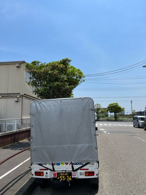 本日は午前中都内で食品の定期配送を行いました。