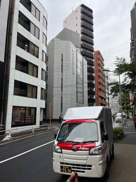 本日は五反田のオフィスからトランクルームまで事務所資材の移動を行いました。