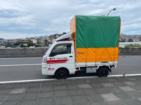 本日は催事の搬入商品、什器を横浜市港北区から渋谷区まで配送、その後緊急配送依頼で川崎市から横浜市戸塚区までお酒を配送致しました。