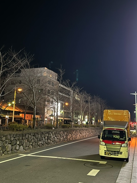 本日は池袋の催事会場から鎌倉まで搬出作業を行いました。