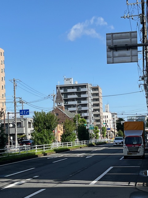本日は建設資材を横浜市金沢区で引き取り平塚市の現場までお届けしました。