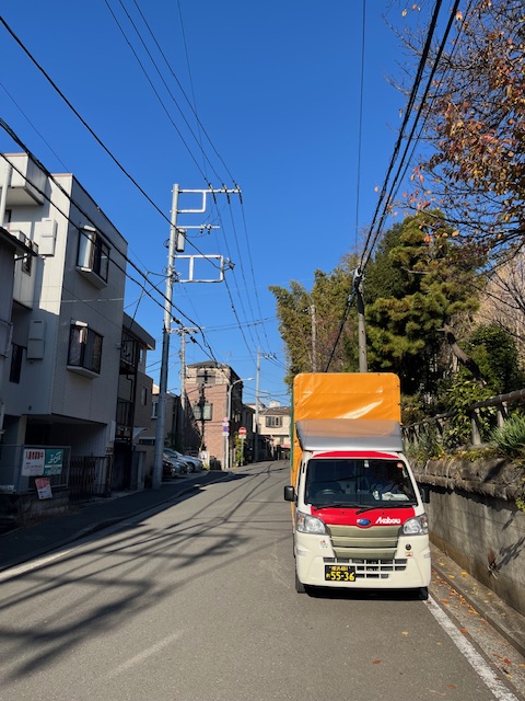 本日はクラフトビールの原料を横浜市神奈川区の倉庫から醸造している店舗まで配送しました。